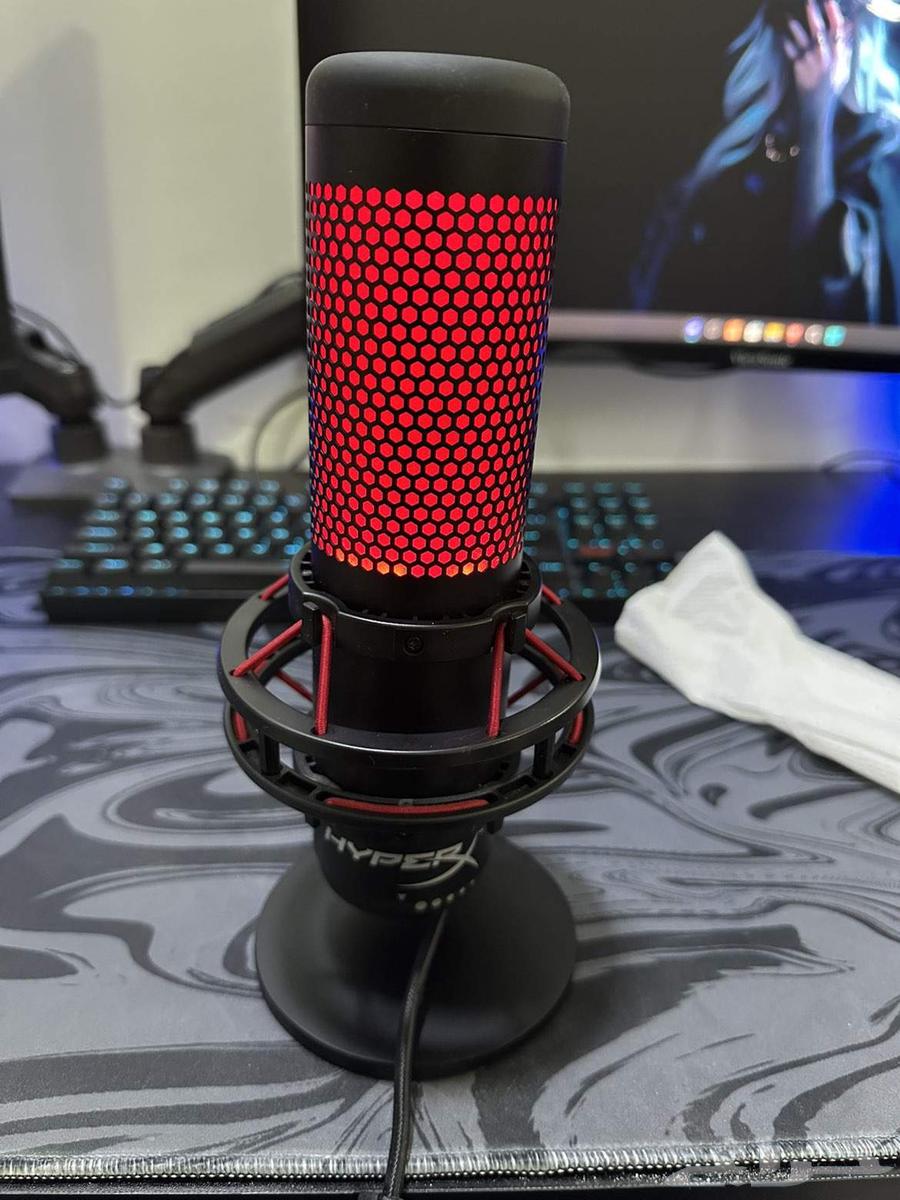 مايك هايبر اكس ماوس باد ستاند مايك64443384919682112