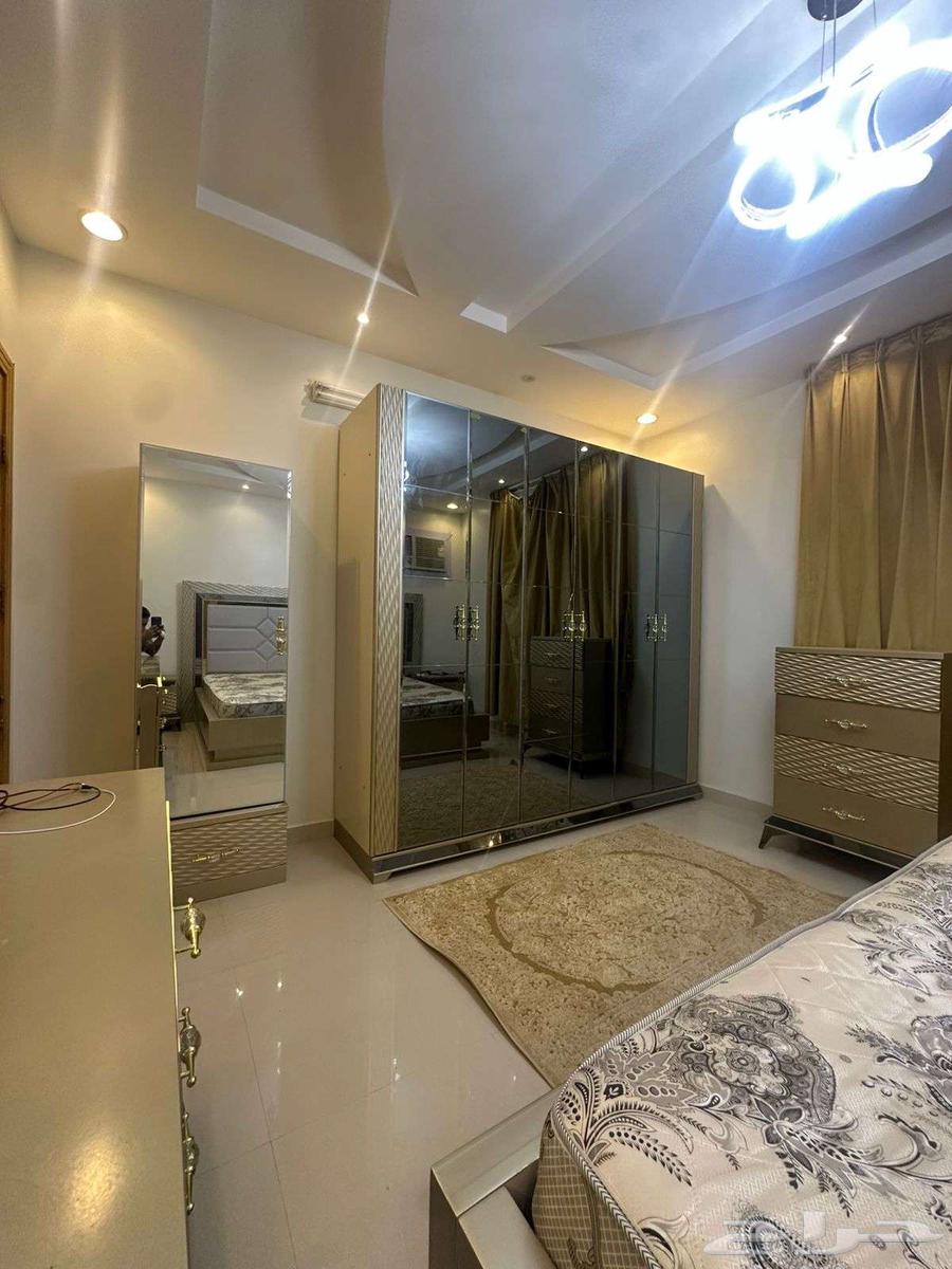 غرفة نوم شبه الجديد64446350680321110