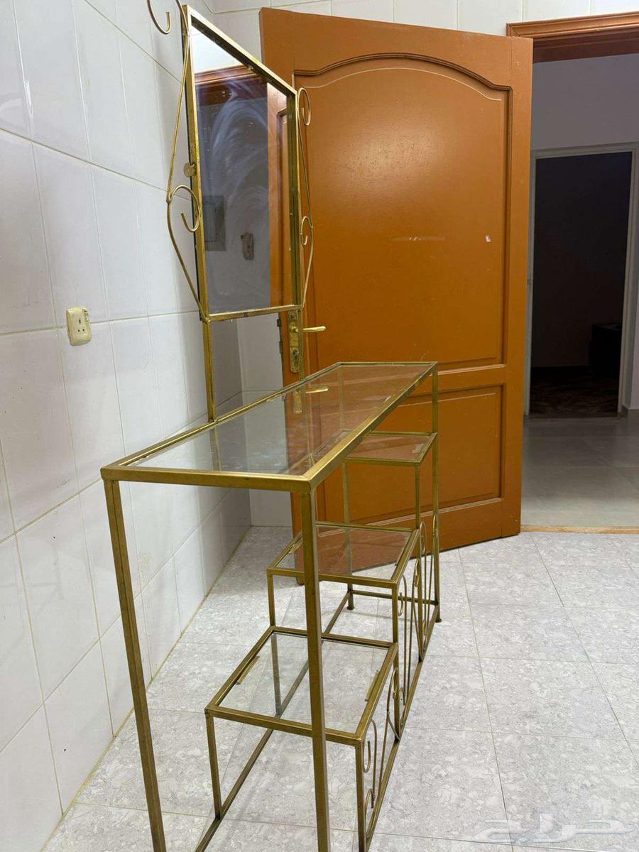 Reception table64447771903619112