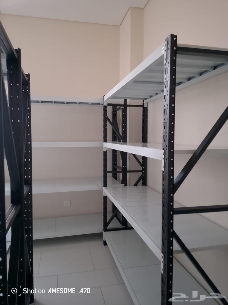 We have all types of new and used shelves, various shelf types64444808969090113