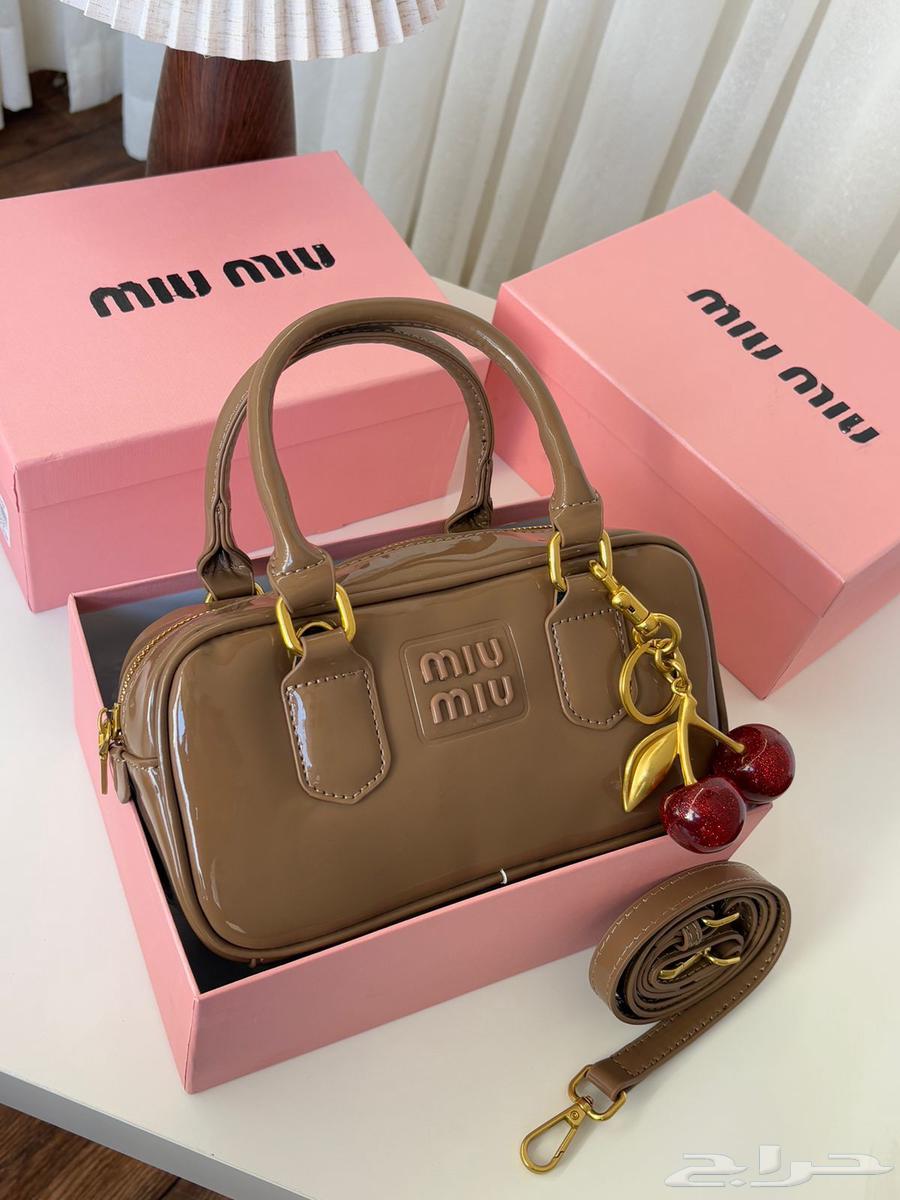 شنط ماستر كوالتي بجميع ملحقاتها نفس الصوره 150جمله64442720012290111