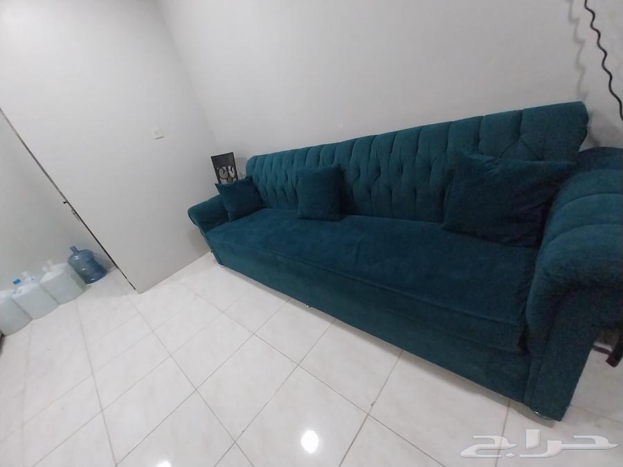 كنب للبيع مستعمل مع مكيف يحتاج فريول فقط64448980848003112