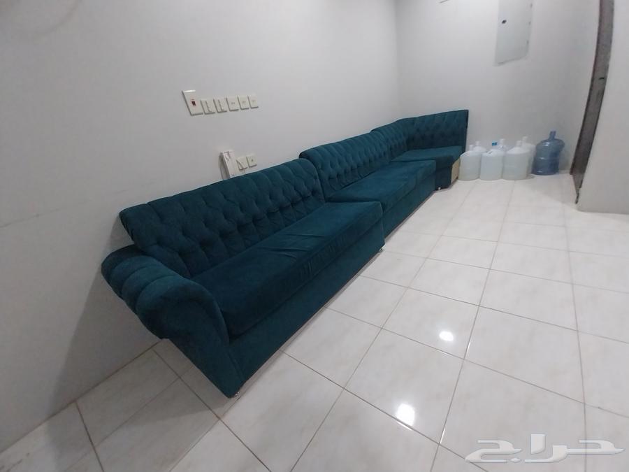 كنب للبيع مستعمل مع مكيف يحتاج فريول فقط64448980848003111