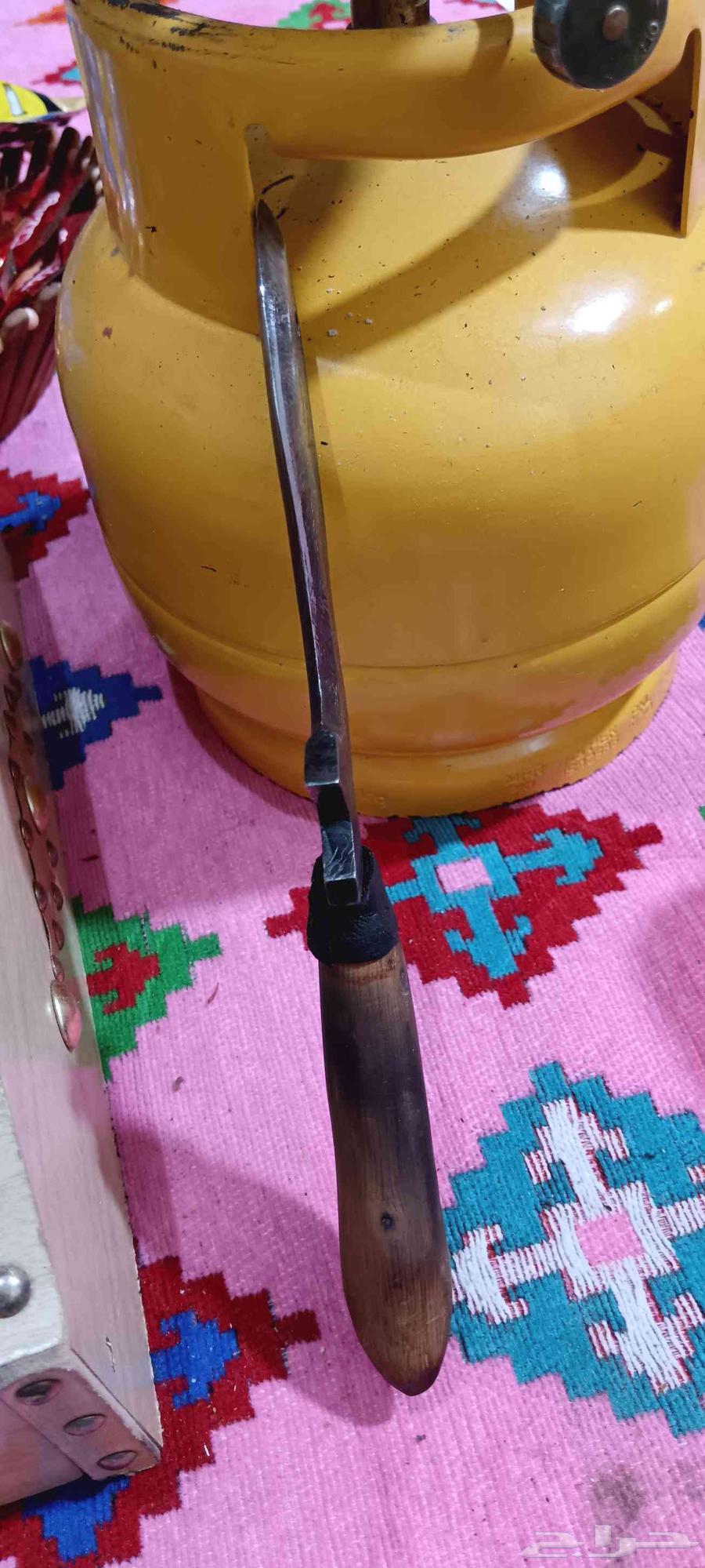 سكين قديمة شغل يدوي64434442705538112