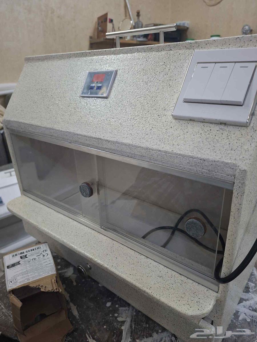 Electronic incubator64443802950914112