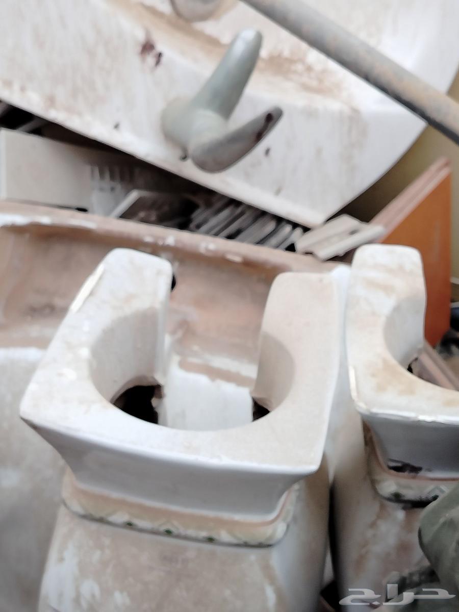 كراسي حمام ومغاسل وباقي سباكه64455236223234113