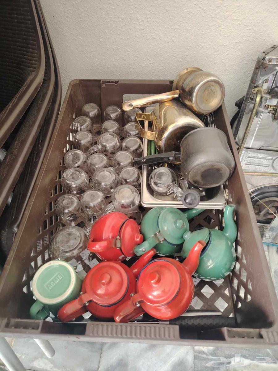 للبيع اغراض ادوات محل شاهي64448753374849112