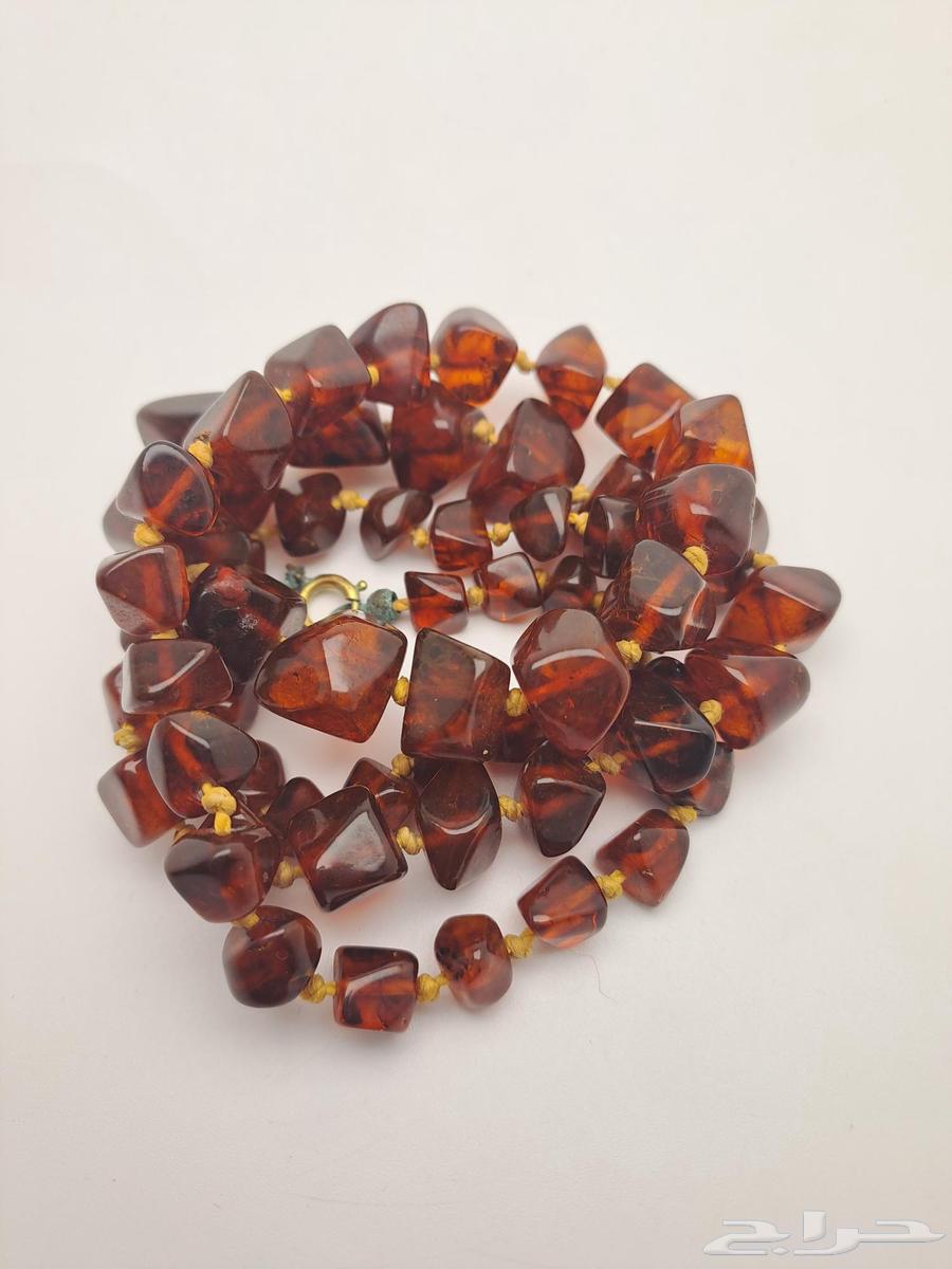 عقد كهرمان نسائي - قديم64446350598145114