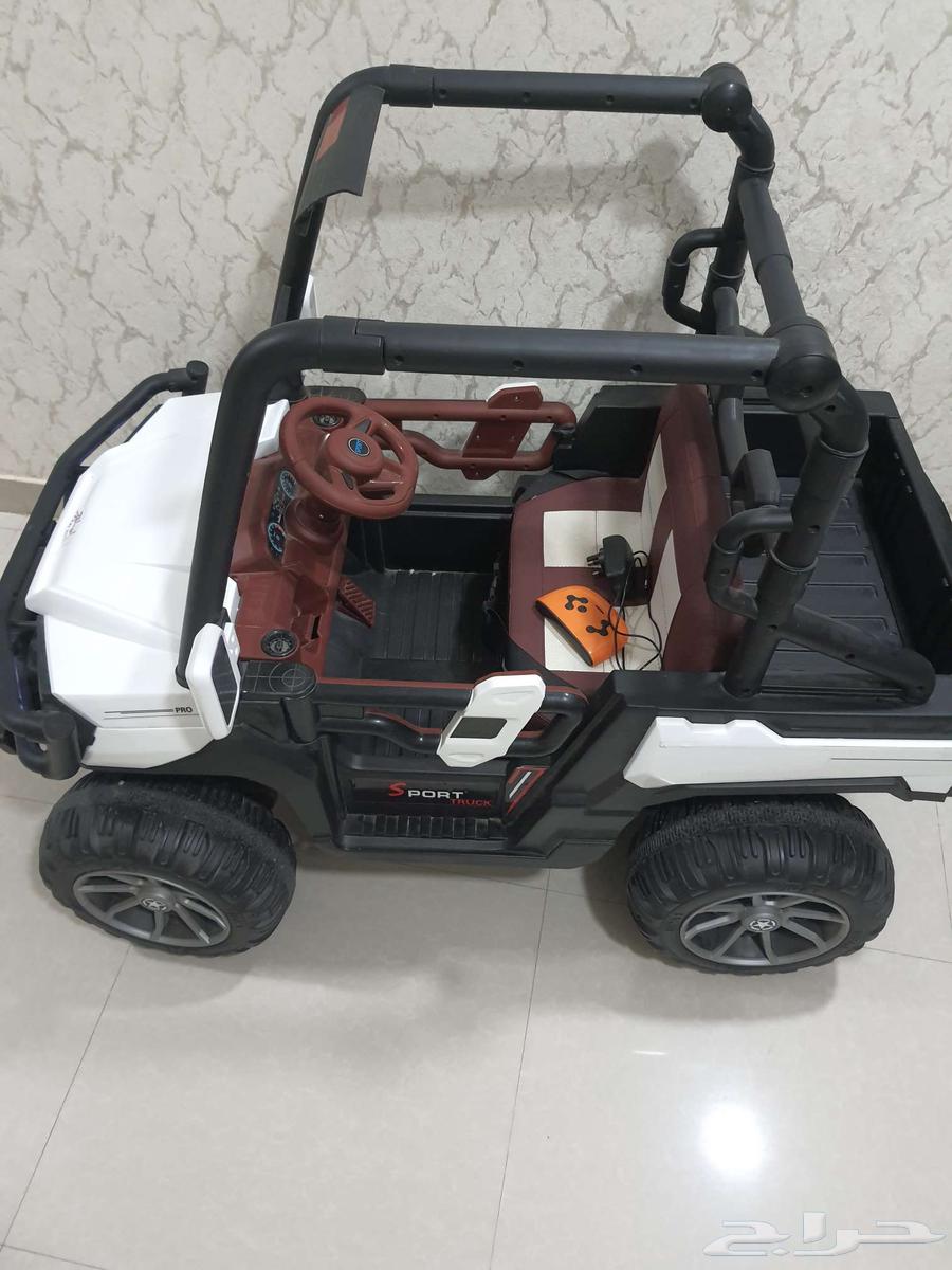 New kids' car, charged, used once64443439468162113