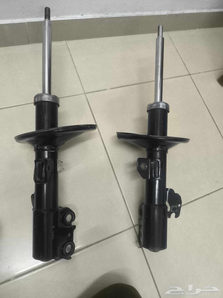 مساعدات كامري 2007-2011 وكرسي مكينه بحاله نظيفه للبيع64612557566723111