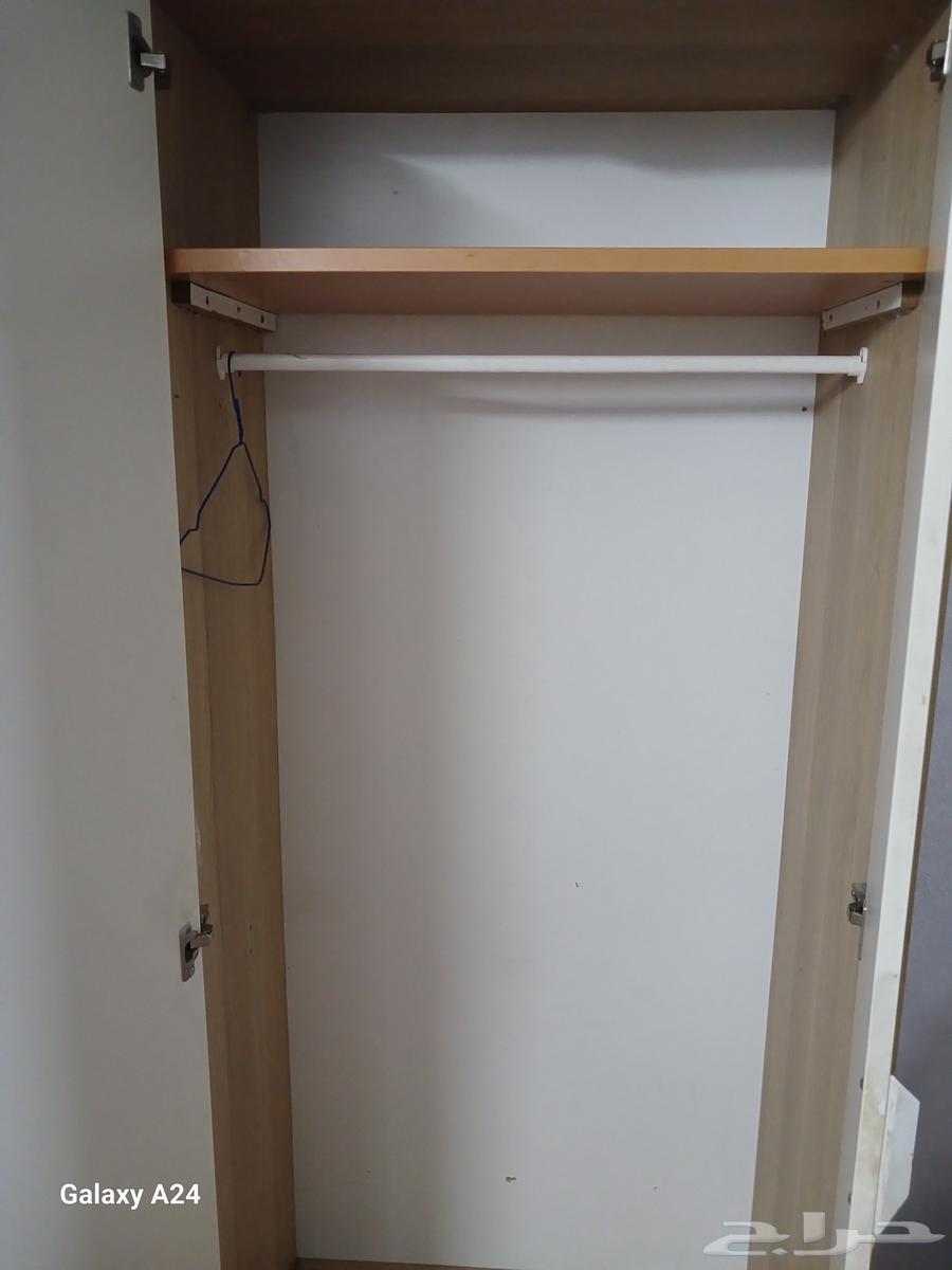 Two clean cabinets for sale, I bought them for 400, in perfect condition, nothing wrong with them64442378688898111