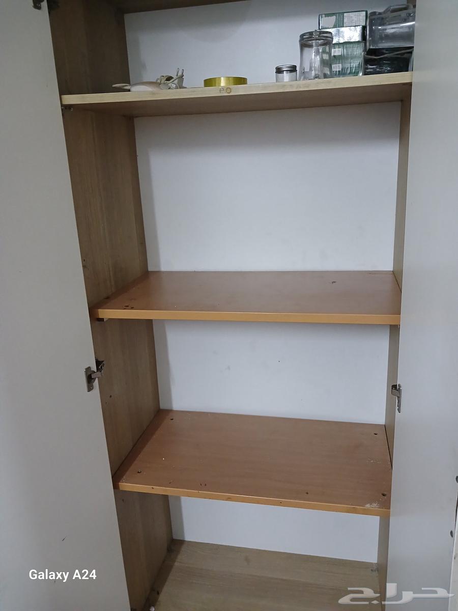 Two clean cabinets for sale, I bought them for 400, in perfect condition, nothing wrong with them64442378688898112