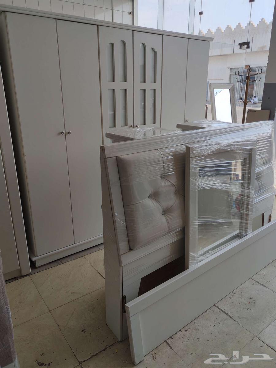 غرف نوم ودواليب مستعمل بحاله ممتازه64445201332993110