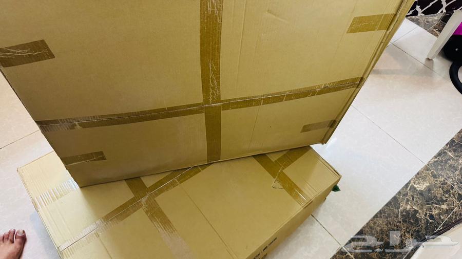 طاولة لستة أشخاص مغلقة ومعبأة64446723973507111