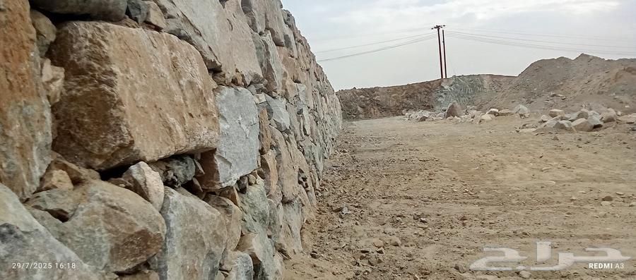 Stone retaining walls, councils, land tiling, and land leveling in all areas of Asir64250138727939113