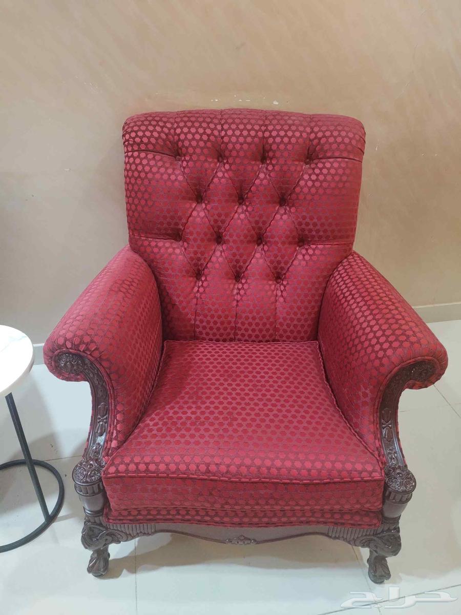 كنب نظيف للبيع قطعه كبيره واربع قطع بيع مستعجل64446616701571111