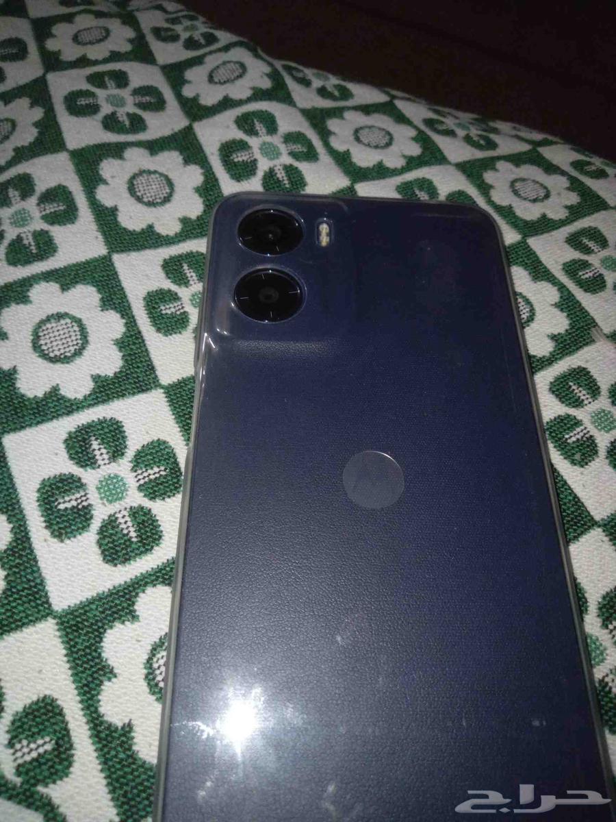 New Motorola mobile phone used for 20 days with charger and box64446189316225110