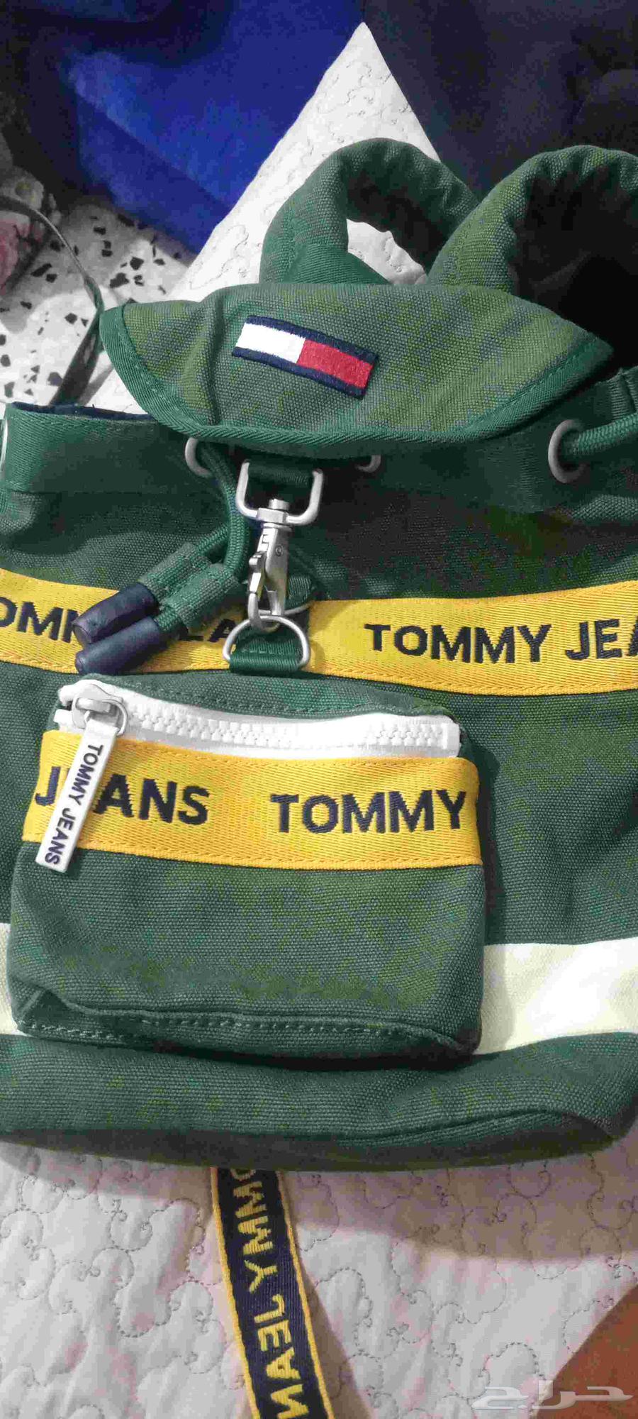 A bag originally priced at 1200, Tommy Jeans brand, I'm selling it for 40064442651643522110