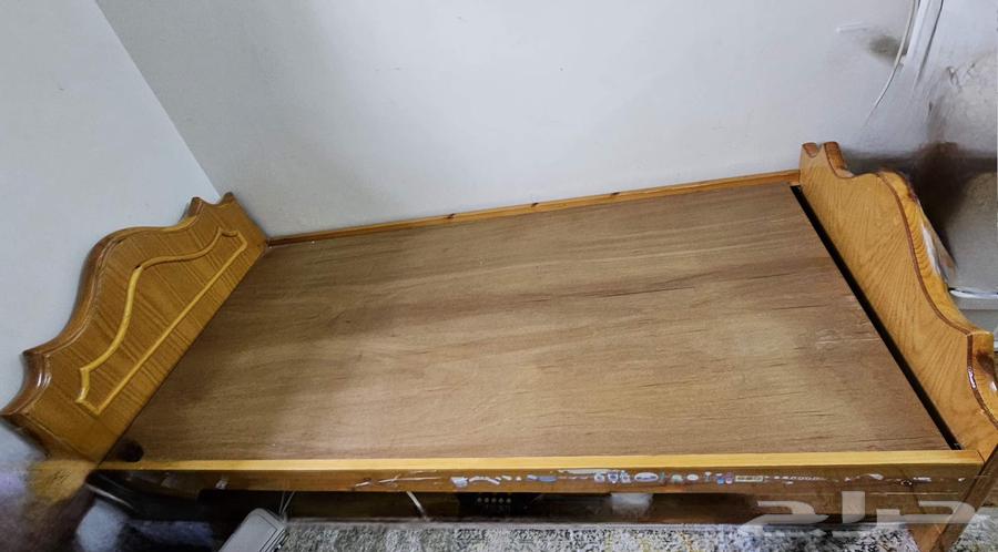 2سرير خشب مفرد و2 تسريحة خشب64449516141186111