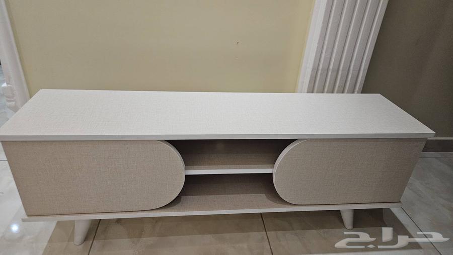 Plasma (TV) table for sale64442337390465110