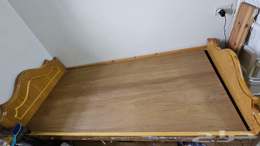 2سرير خشب مفرد و2 تسريحة خشب64449516141186110