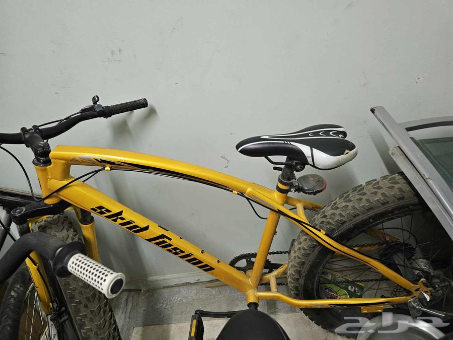 سيكل كبير مقاس 28 او 30 كفرات حجريه مناسب لجميع الظروف64446936238721112