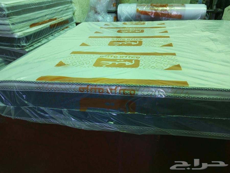 Mattresses, beds, blankets, bed sheets, furniture delivery, workers64430859997313112