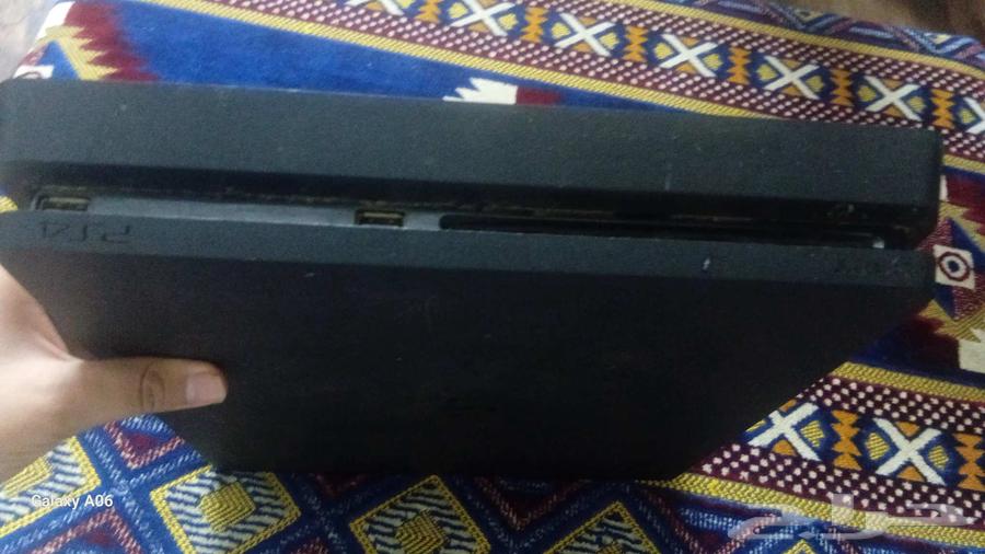 Sony 4 used for 4 years, good condition, price starts from 200 upon negotiation64445811483778113