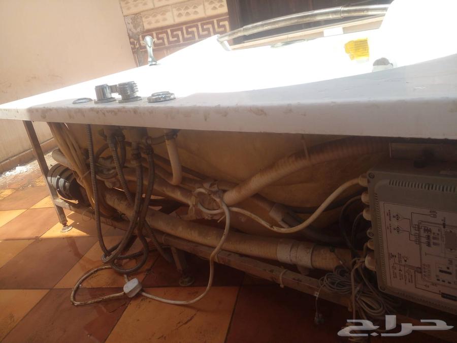 Marwesh Jacuzzi64448328438530112