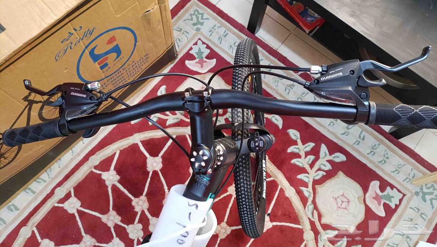 دراجة جبلية بحجم 27.5 بوصة (مستخدمة بشكل ضئيل)64447838228866113