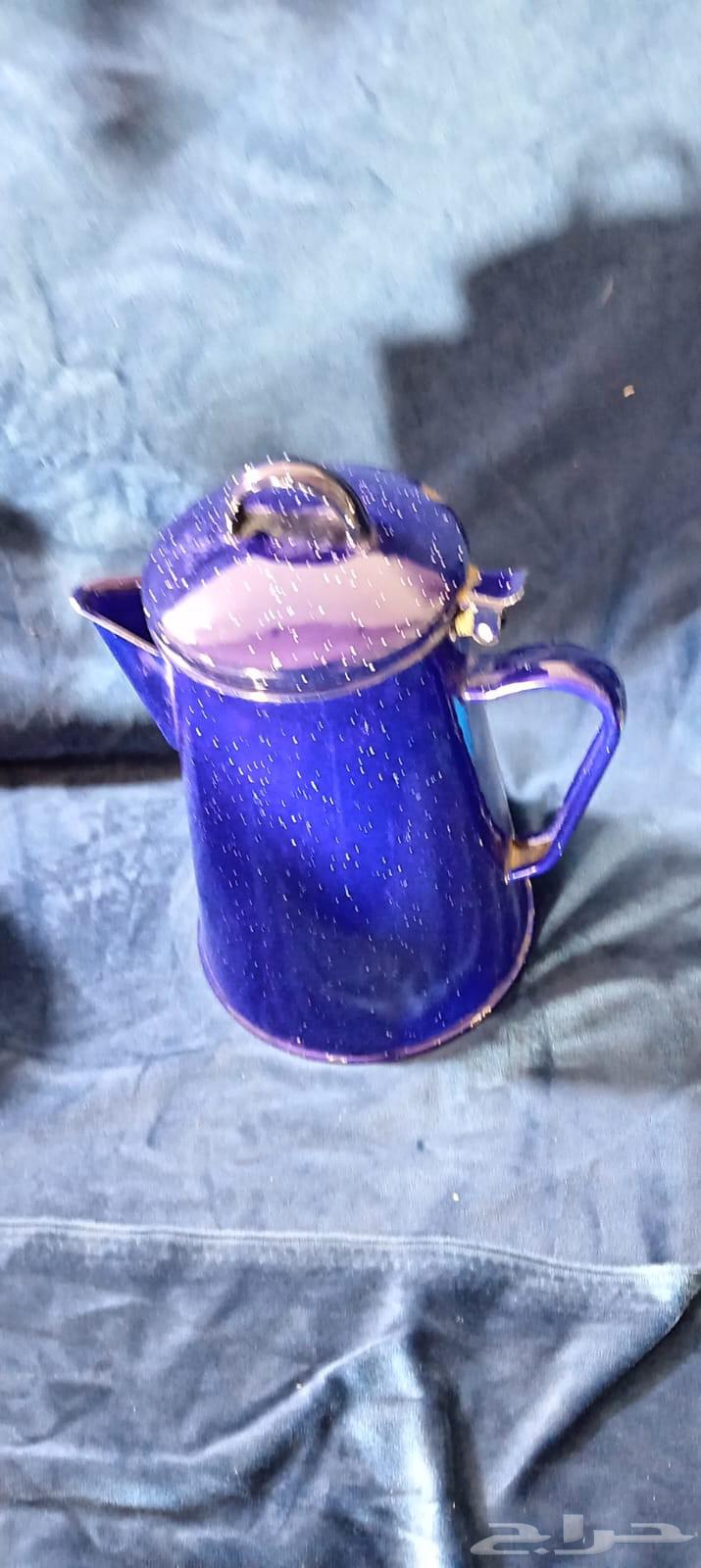 اباريق غضار قديييمه وابريق معدن سوري وعلبه64448713712129112