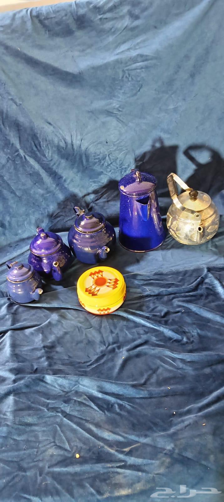 اباريق غضار قديييمه وابريق معدن سوري وعلبه64448713712129110