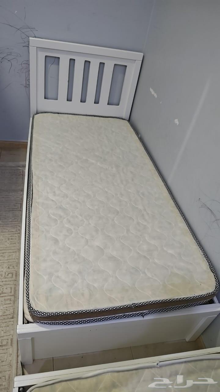 3 beds 1 meter wide for sale, all three for 400 riyals64442241108226112