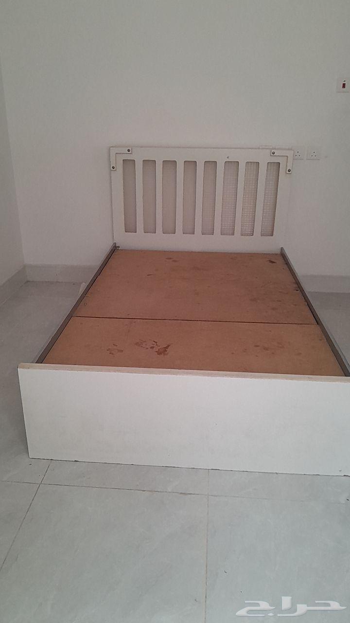 Clean single and a half bed64444351976449110