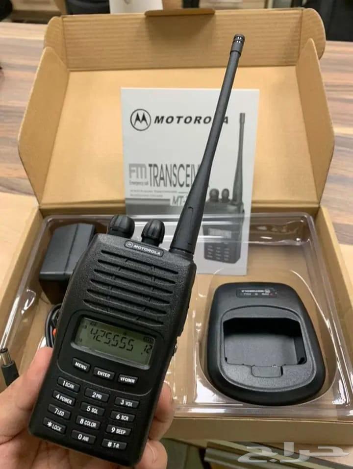 A Motorola wireless device model MT-777 is a transceiver64447468228355111