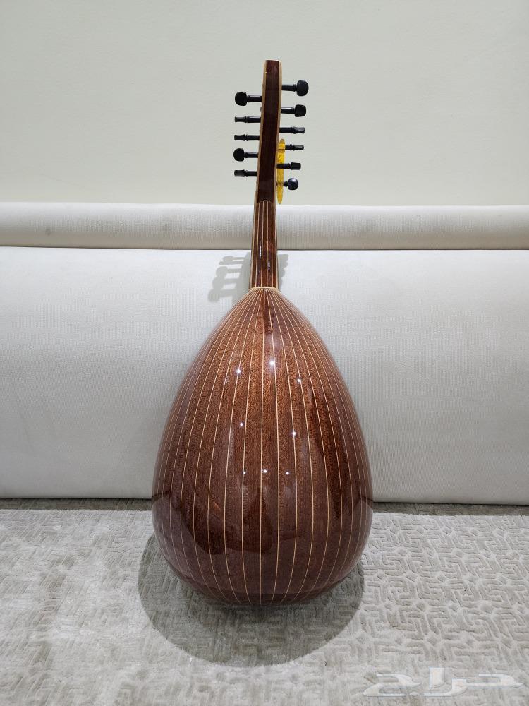 New Zyraab Oud with Case and Current Strings Pyramid Lot64444271713027111