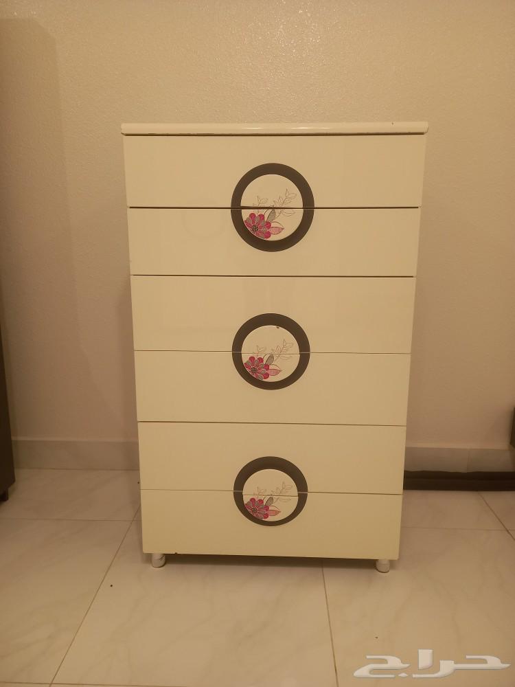 غرفة للبيع المستعجل64446523152387113