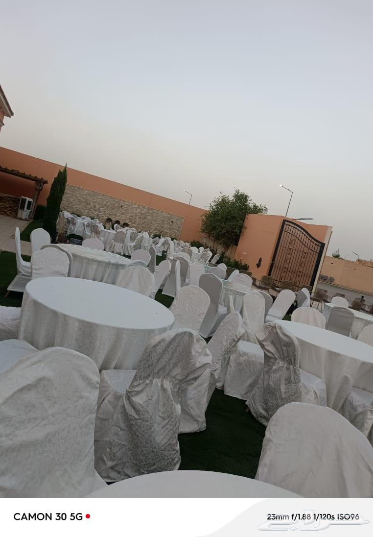 Renting tables and chairs for traditional seating areas64449100682242114