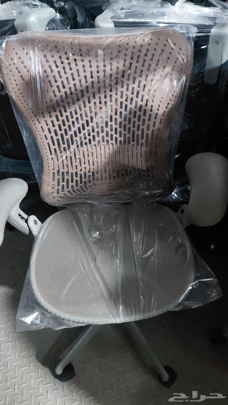 كرسي هيرمان ميلر ميرا، صنع في أمريكا64449529894018114