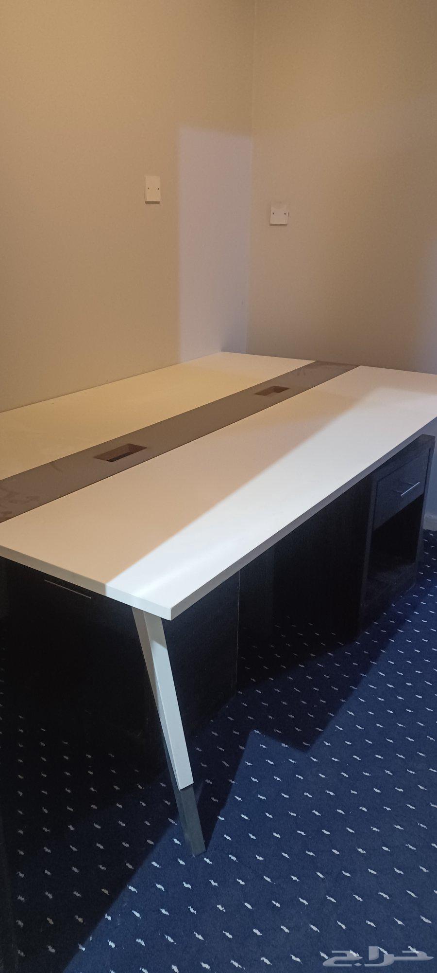 Meeting table64445350396547110