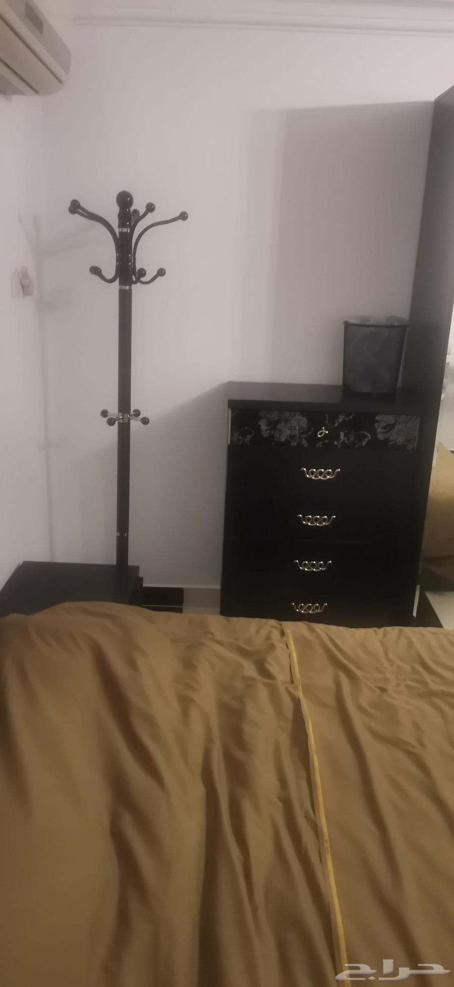 غرفة نوم مزوج صيني بحالة جيدة اللون اسود64444097149315112