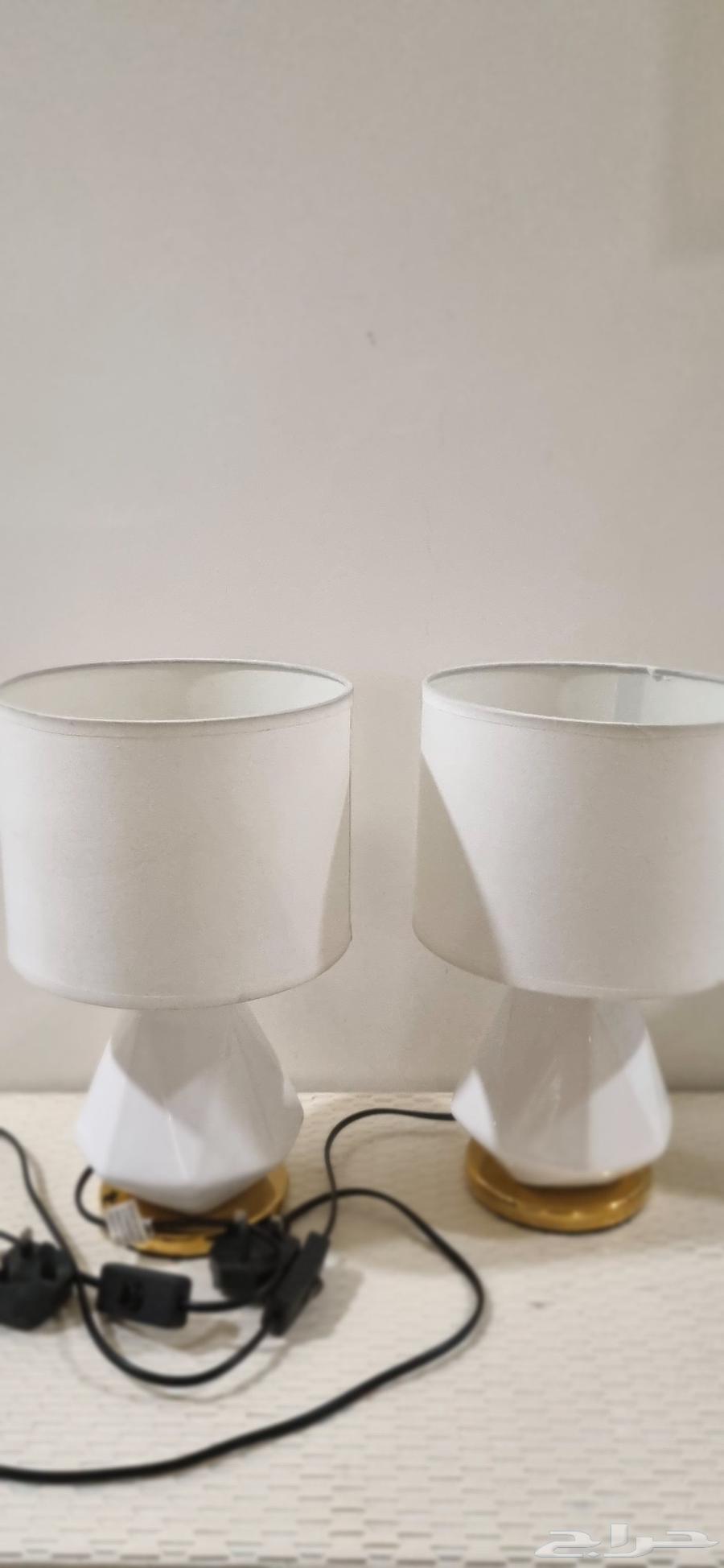 ابجورات ابيض بذهبي بحالة ممتازة64447957582338111