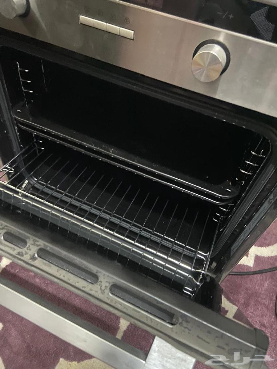 Almost new microwave and electric oven without any defects64442529571841113