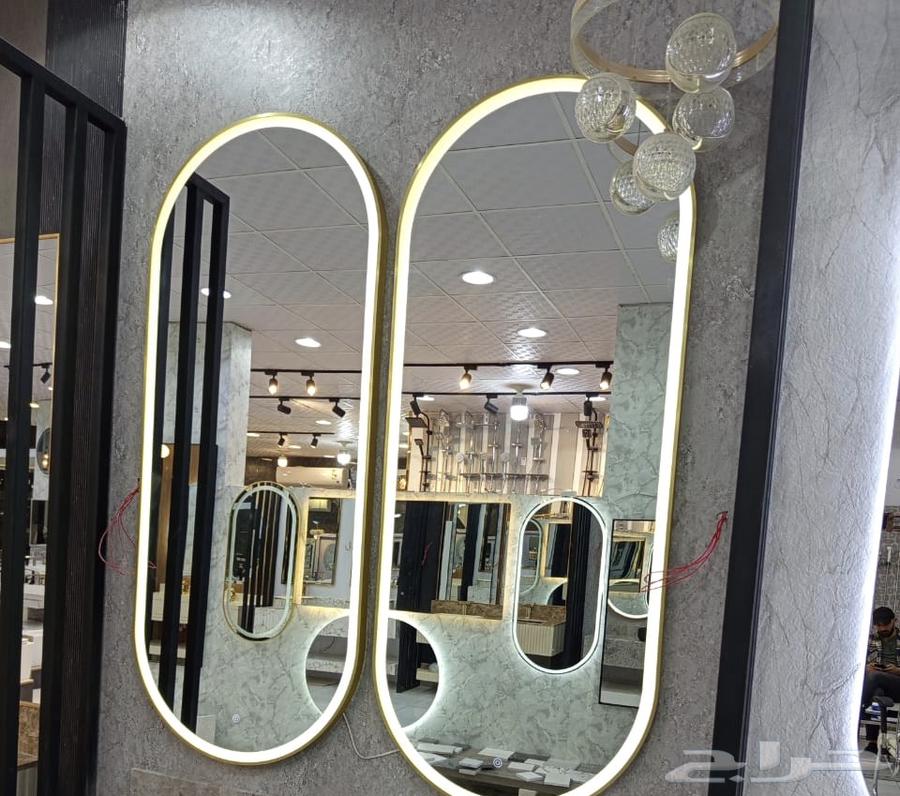 Ready-made decorative mirrors with lighting and touch switch64445201377409112