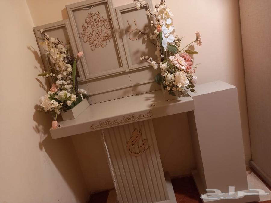 عربيه جديده للبيع مع قاعده وفيها اضاءه ب الفي64616877471106110