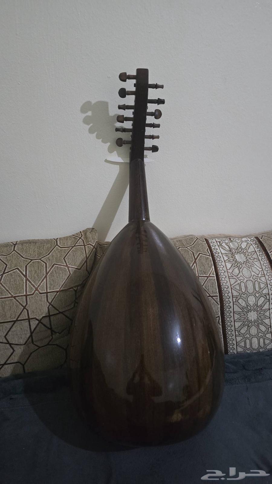 Zerbaghli oud, pull64449955949441111