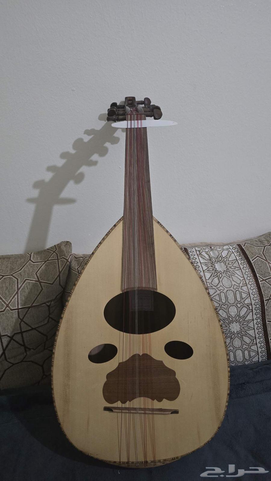 Zerbaghli oud, pull64449955949441110