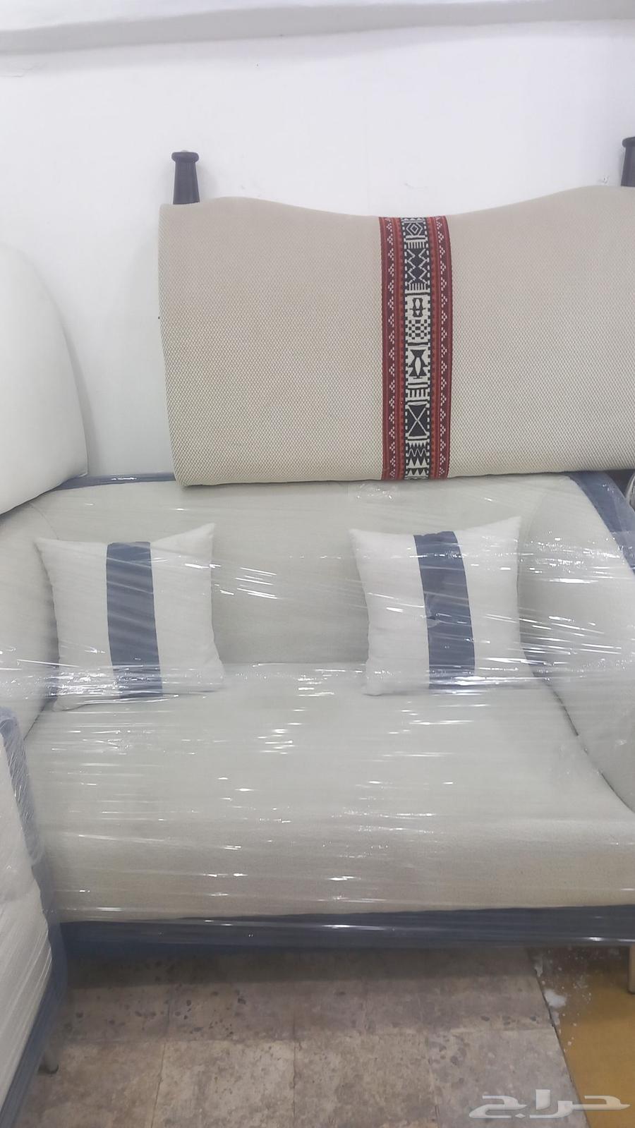 Clearance of a seven-piece circular set with three-year warranty on wood and foam64449982746881110