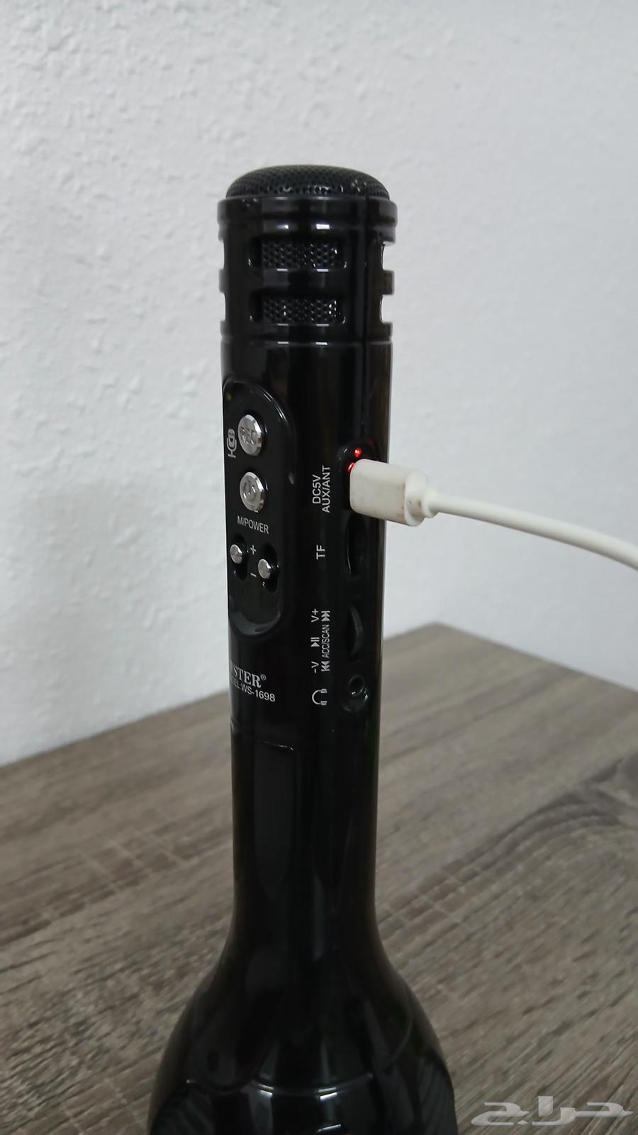 2-in-1 microphone and headset with sound filters64456462526723114