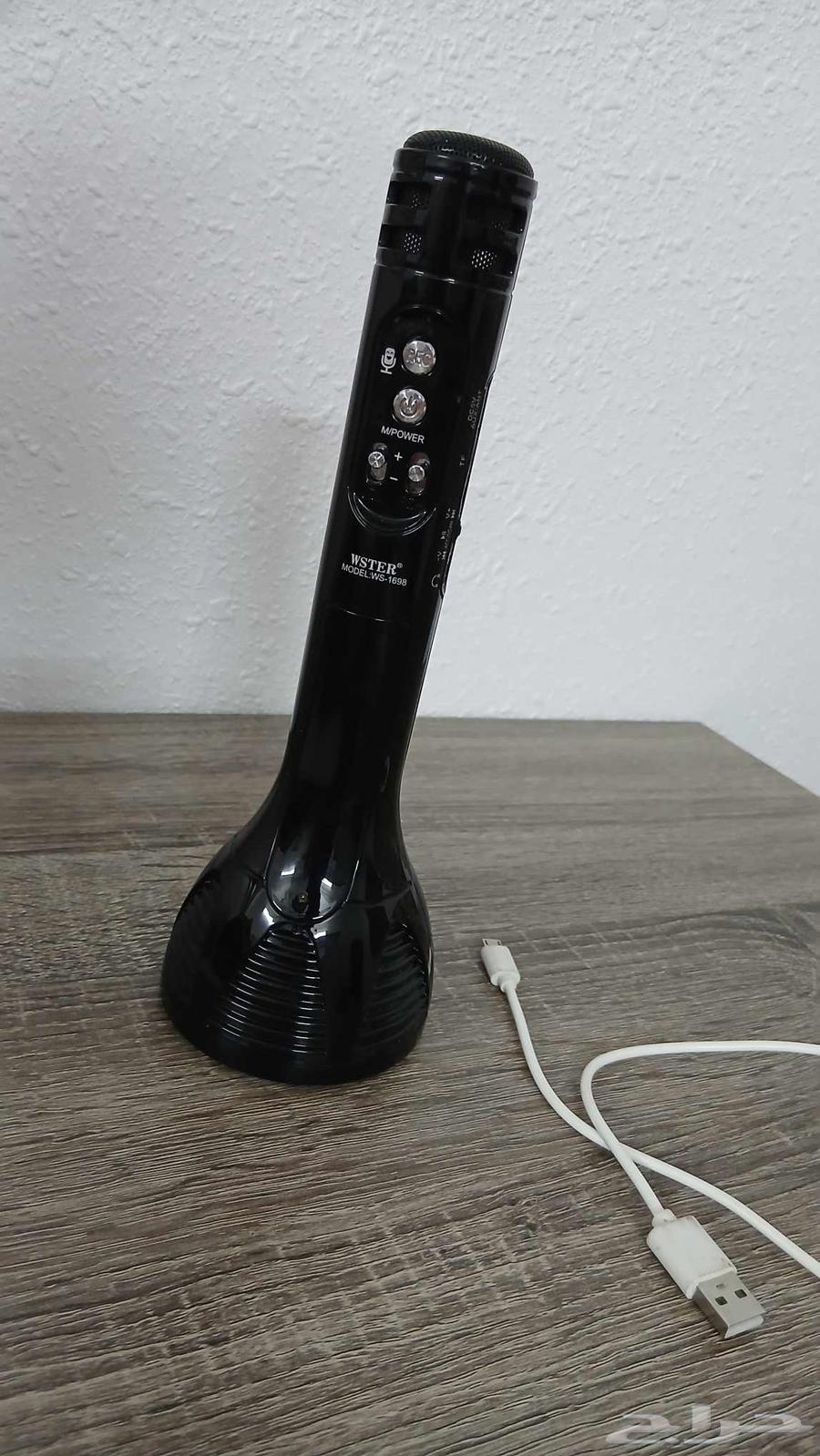 2-in-1 microphone and headset with sound filters64456462526723110